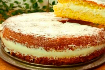 Когда хочется что-то по-настоящему вкусное к чаю, готовлю этот воздушный как облако пирог